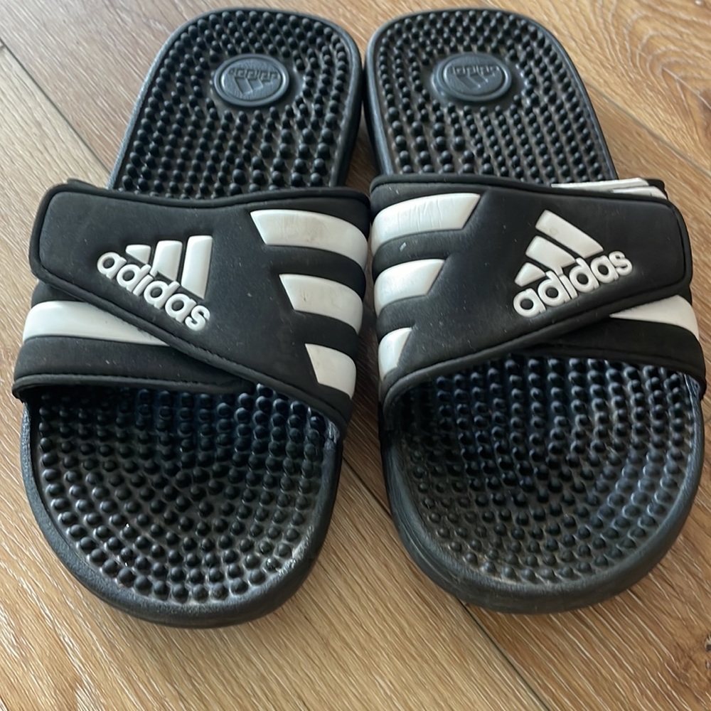 Adidas slides - Picture 3 of 5